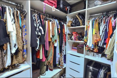 Apartamento à venda com 76m², 2 quartos e 1 vagaCloset da Suíte