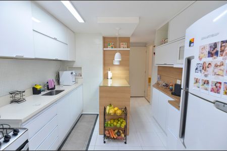 Apartamento à venda com 76m², 2 quartos e 1 vagaCozinha