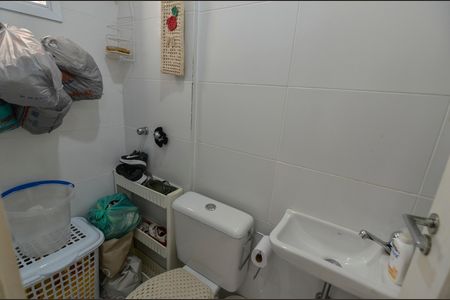 Apartamento à venda com 76m², 2 quartos e 1 vagaBanheiro de Serviço