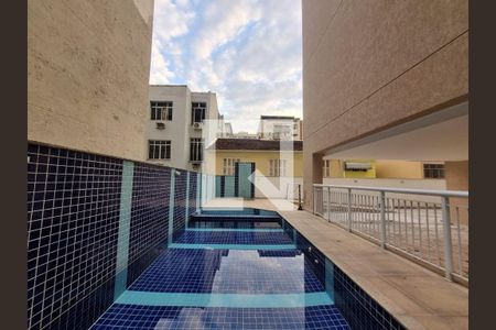 Apartamento à venda com 76m², 2 quartos e 1 vagaÁrea comum