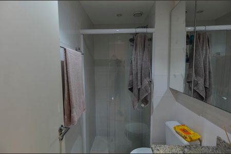 Apartamento à venda com 76m², 2 quartos e 1 vagaBanheiro Social