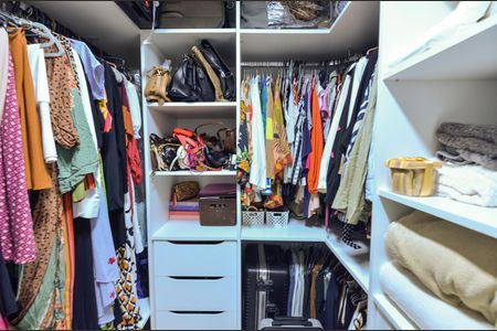 Apartamento à venda com 76m², 2 quartos e 1 vagaCloset da Suíte