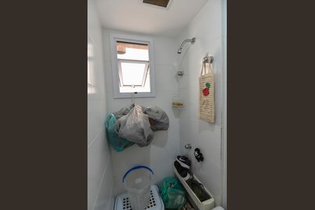 Apartamento à venda com 76m², 2 quartos e 1 vagaBanheiro de Serviço