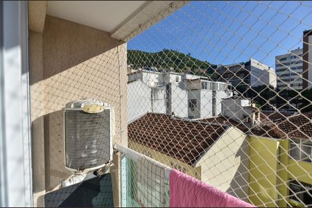 Apartamento à venda com 76m², 2 quartos e 1 vagaSala