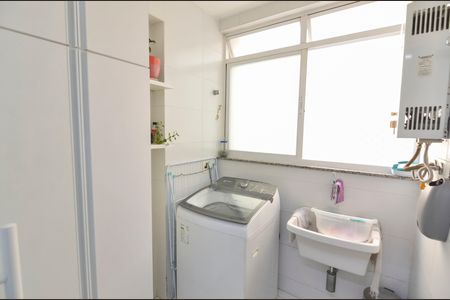 Apartamento à venda com 76m², 2 quartos e 1 vagaÁrea de Serviço