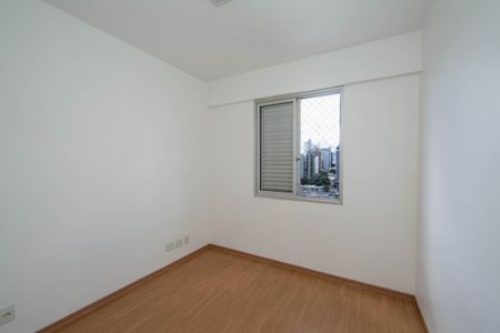Apartamento à venda com 116m², 4 quartos e 4 vagasQUARTO4