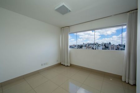 Apartamento à venda com 116m², 4 quartos e 4 vagasVARANDA