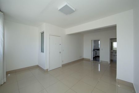Apartamento à venda com 116m², 4 quartos e 4 vagasSALA
