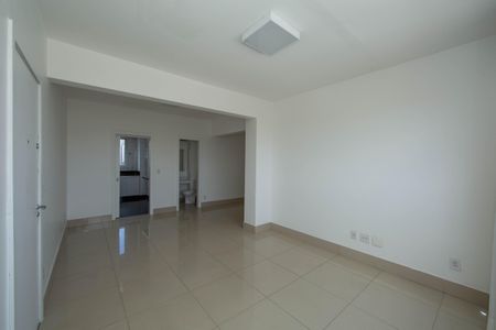 Apartamento à venda com 116m², 4 quartos e 4 vagasSALA