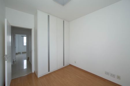 Apartamento à venda com 116m², 4 quartos e 4 vagasQUARTO4