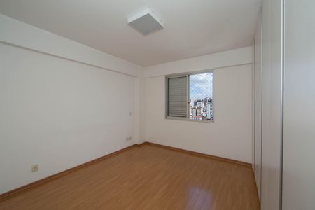 Apartamento à venda com 116m², 4 quartos e 4 vagasQUARTO2