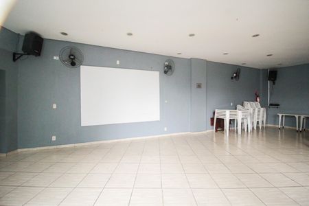 Apartamento para alugar com 50m², 2 quartos e 1 vaga Apartamento para alugar com 50m², 2 quartos e 1 vagaÁrea comum - Salão de festas