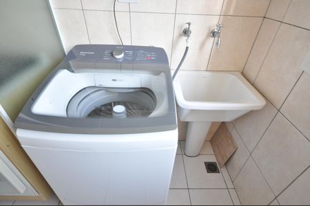 Apartamento à venda com 66m², 3 quartos e 1 vagaÁrea de Serviço