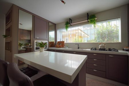 Casa para alugar com 800m², 5 quartos e 5 vagasCozinha