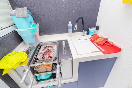 Apartamento à venda com 47m², 2 quartos e 1 vagaÁrea de Serviço e Varanda