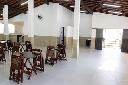 Apartamento para alugar com 55m², 2 quartos e 1 vagaÁrea comum - Salão de festas