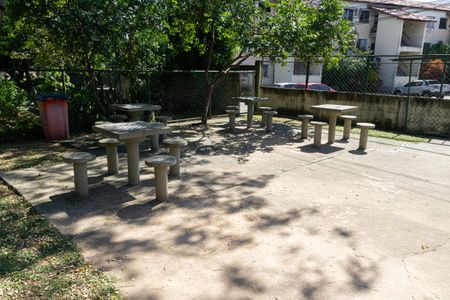 Apartamento para alugar com 55m², 2 quartos e 1 vagaÁrea comum - Playground