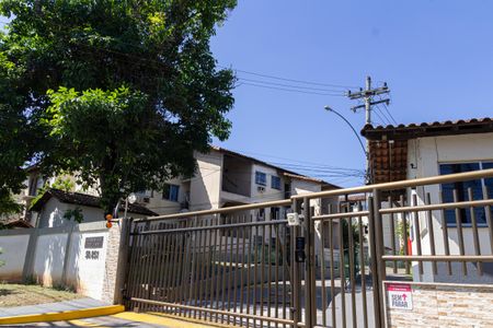 Apartamento para alugar com 55m², 2 quartos e 1 vagaFachado do condomínio