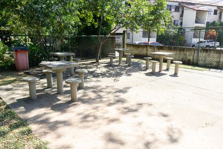 Apartamento para alugar com 55m², 2 quartos e 1 vagaÁrea comum - Playground