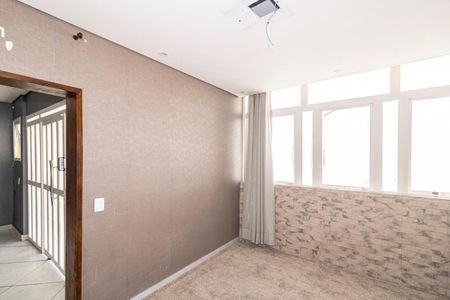 Casa de condomínio para alugar com 230m², 3 quartos e 4 vagasSala 2