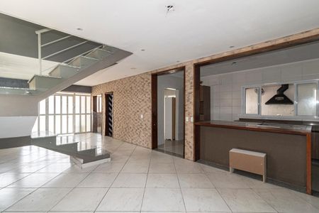 Casa de condomínio para alugar com 230m², 3 quartos e 4 vagasSala de Jantar