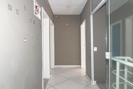Casa de condomínio para alugar com 230m², 3 quartos e 4 vagasCorredor