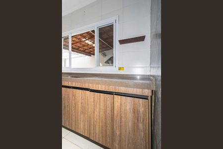 Casa de condomínio para alugar com 230m², 3 quartos e 4 vagasCozinha