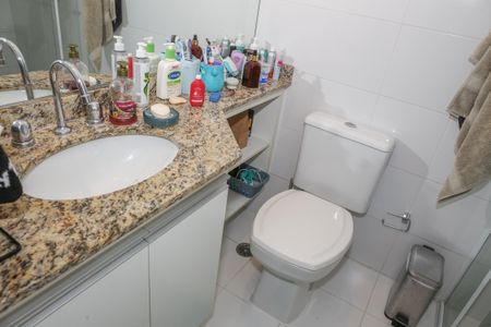 Apartamento à venda com 94m², 2 quartos e 2 vagas Apartamento à venda com 94m², 2 quartos e 2 vagasBanheiro Social