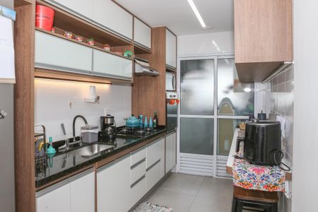 Apartamento à venda com 94m², 2 quartos e 2 vagasCozinha