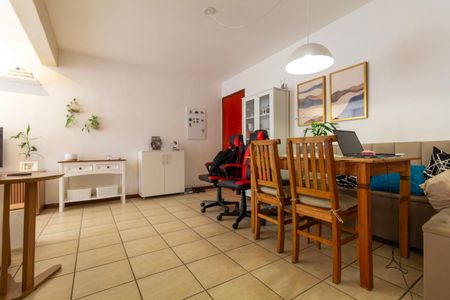 Apartamento à venda com 70m², 2 quartos e 1 vagaSala