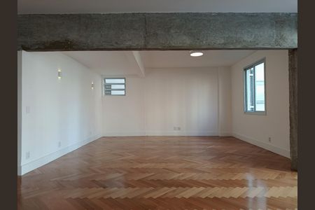 Apartamento à venda com 143m², 2 quartos e 3 vagasSala
