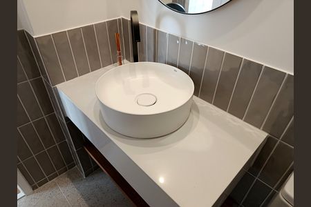 Apartamento à venda com 143m², 2 quartos e 3 vagasLavabo