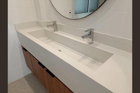 Apartamento à venda com 143m², 2 quartos e 3 vagasBanheiro da Suíte 2