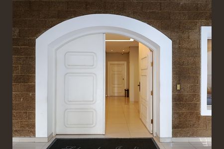 Apartamento à venda com 143m², 2 quartos e 3 vagasEntrada edifício