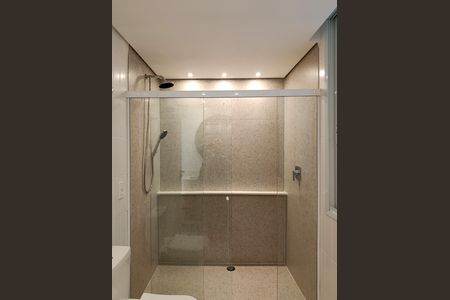 Apartamento à venda com 143m², 2 quartos e 3 vagasBanheiro da Suíte 2