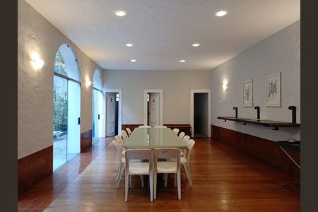 Apartamento à venda com 143m², 2 quartos e 3 vagasSalão de Festas
