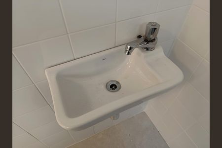 Apartamento à venda com 143m², 2 quartos e 3 vagasÁrea de Serviço - banheiro
