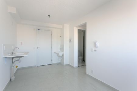 Apartamento para alugar com 32m², 2 quartos e sem vaga Apartamento para alugar com 32m², 2 quartos e sem vagaSala / Cozinha