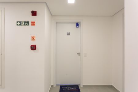 Apartamento para alugar com 32m², 2 quartos e sem vaga Apartamento para alugar com 32m², 2 quartos e sem vagaEntrada