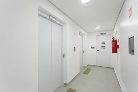 Apartamento para alugar com 32m², 2 quartos e sem vaga Apartamento para alugar com 32m², 2 quartos e sem vagaHall de Entrada