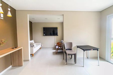 Apartamento para alugar com 32m², 2 quartos e sem vaga Apartamento para alugar com 32m², 2 quartos e sem vagaÁrea comum - Salão de festas