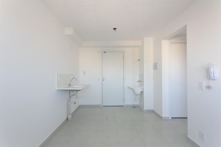 Apartamento para alugar com 32m², 2 quartos e sem vaga Apartamento para alugar com 32m², 2 quartos e sem vagaSala / Cozinha