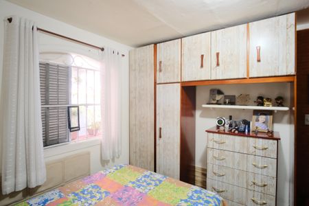 Casa à venda com 139m², 4 quartos e 2 vagasQuarto 1