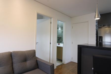 Sala de apartamento para alugar com 2 quartos, 37m² em Vila Pierina, São Paulo