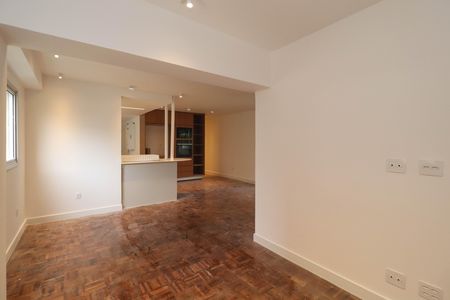 Apartamento à venda com 108m², 2 quartos e 1 vaga