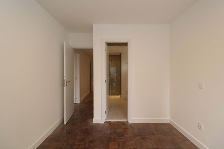 Apartamento à venda com 108m², 2 quartos e 1 vaga