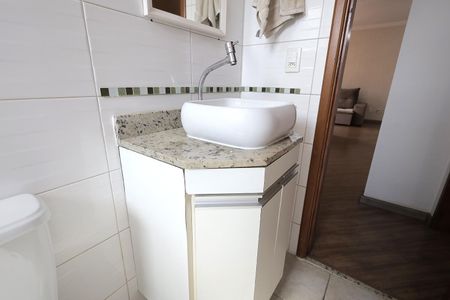 Apartamento para alugar com 70m², 3 quartos e 2 vagasBanheiro