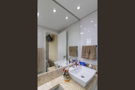 Apartamento à venda com 57m², 2 quartos e 2 vagasSuíte