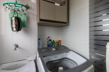 Apartamento à venda com 57m², 2 quartos e 2 vagasArea de Serviço 