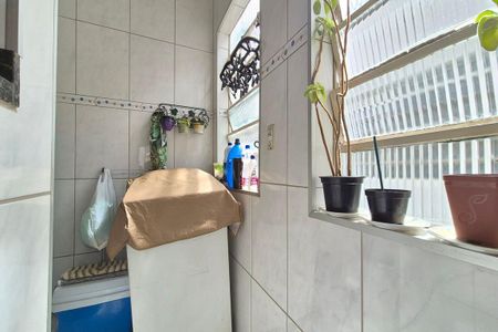 Apartamento à venda com 79m², 2 quartos e 1 vagaÁrea de Serviço